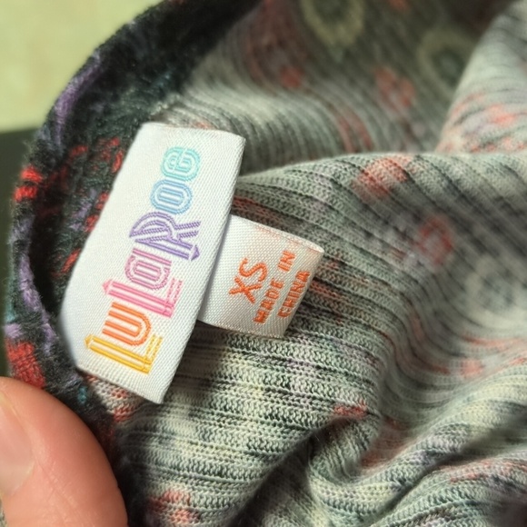 LuLaRoe Gray Floral Print Long Ribbed Open Cardigan - Picture 3 of 4